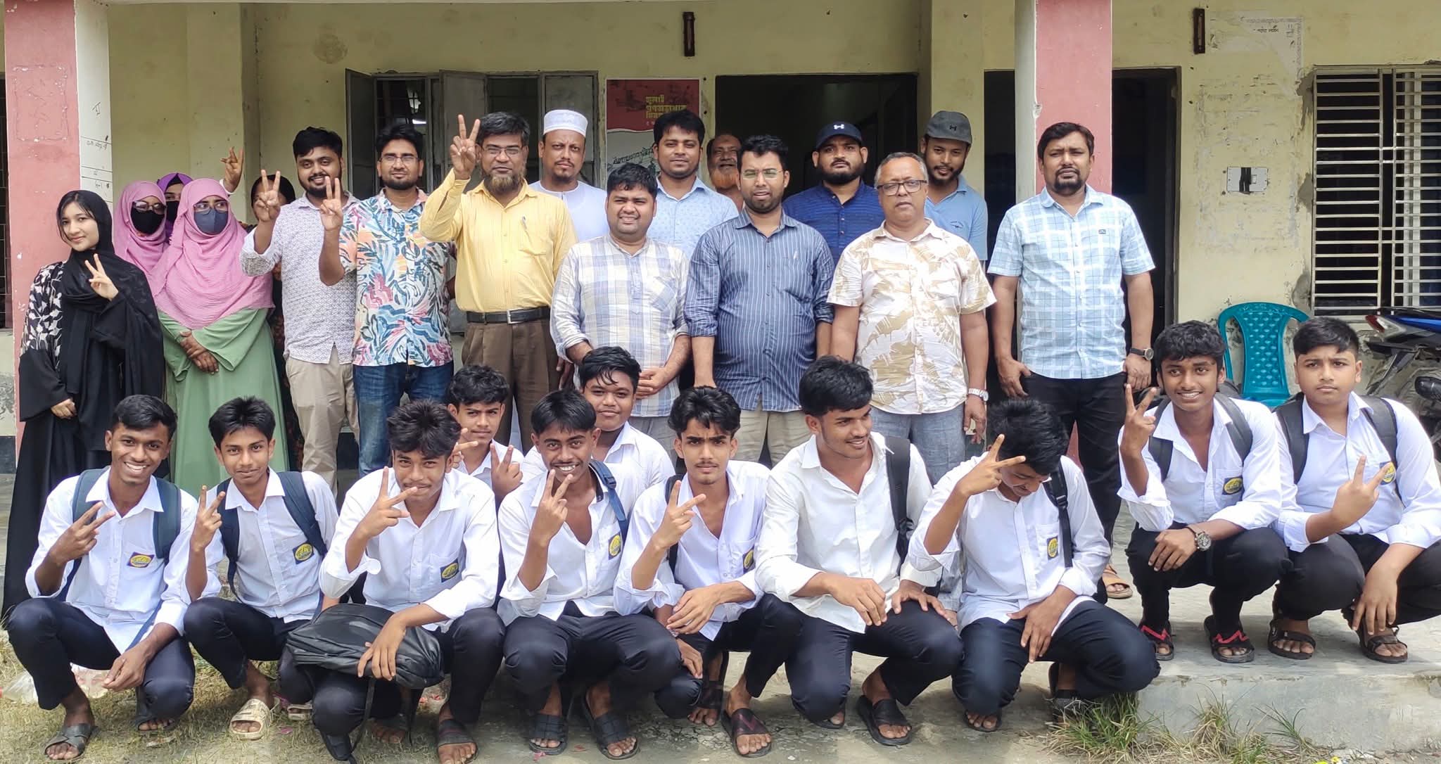 হাইমচরে এসএসসি ফলাফলের শীর্ষে দুর্গাপুর স্কুল এন্ড কলেজ, পাশের হার ৯০.৮০%